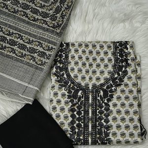 off wfite black sequence